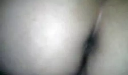 ห่วยอยู่บนระเบียงกับมีภูเขาในหัวของเขา ดู วี ดิ โอ โป๊