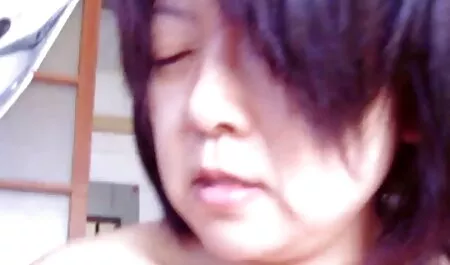 หลังจากอาบน้ำที่สวยเรียกร้องความหมกหมุ่ ดู วี ดิ โอ โป๊