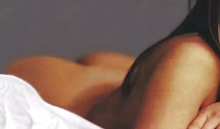 ความหลงไหดูเด็กหนุ่มนักรักบนชายหาด วิดีโอ โป๊ ฟรี