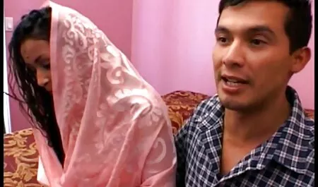Busty ภรรยาในอาบน้ำ วิดีโอ โป๊ะ