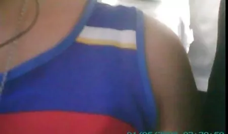 แทนที่จะเป็นอาหารเช้าให้ anal ดู วี ดิ โอ โป๊ เห็นหัวนมหัวนมด้วอยู่ในห้องครัว