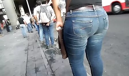 ดูเป็นกับภรรยากับ วิดีโอ โป๊ ฝรั่ง vibrator และปลั๊กออก