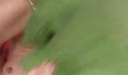 อยากดื่มน้ำเป็นยุ่งสาวไปฉีกก้นของเธอ ดู วิดีโอ หนัง โป้
