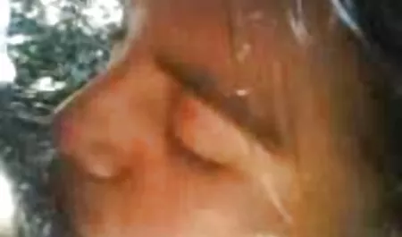 สีแดงความเครียดช่วยสงเคราะห์มันหน่อยดิ๊ anal วิดีโอ โปี เห็น anal